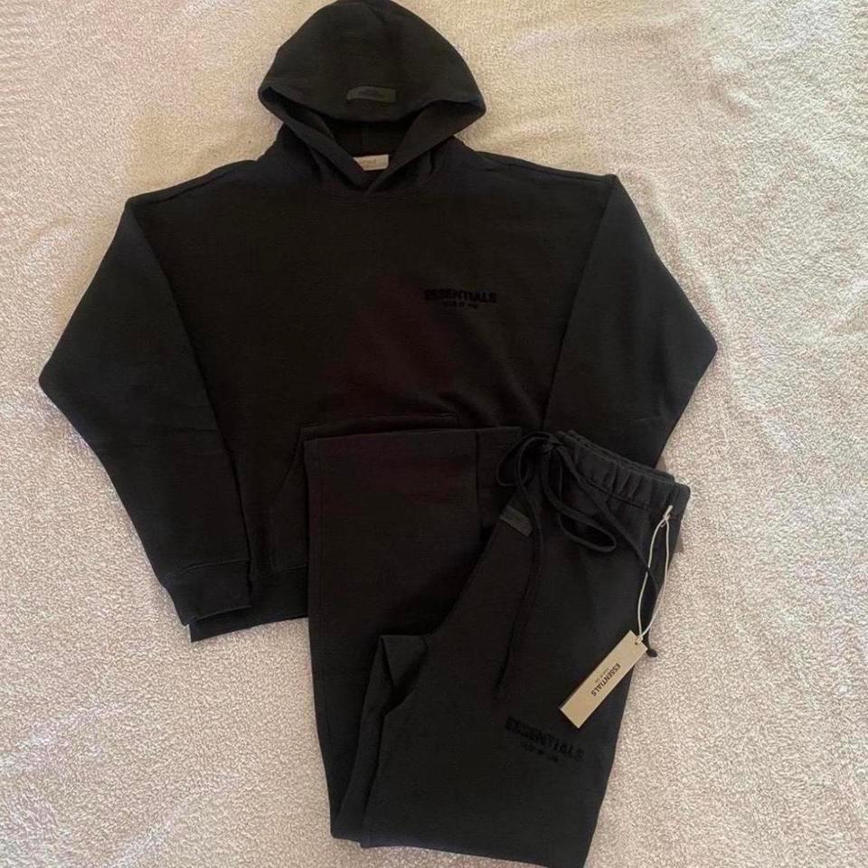 Essentials Dark Oat Small Uncuffed 2026