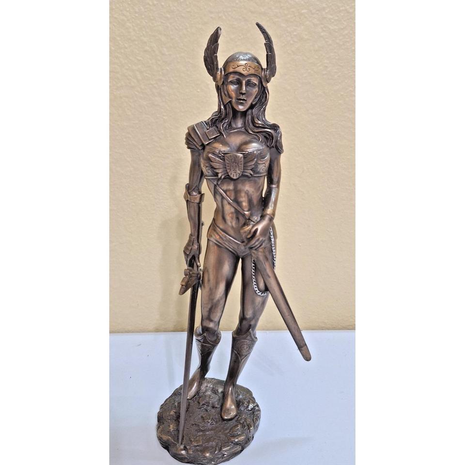 Valkyrie Statue Museum Masterpieces Collection 38a4