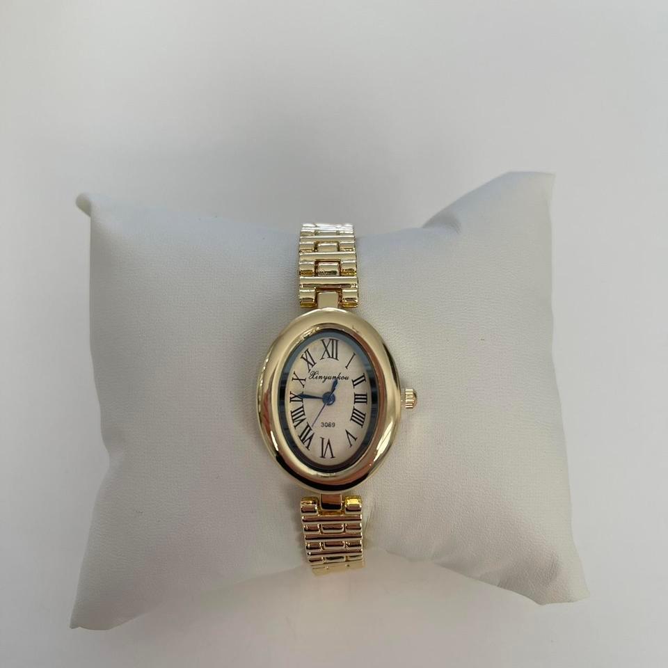 Vintage Inspired Elegant Gold Tone 8cc7