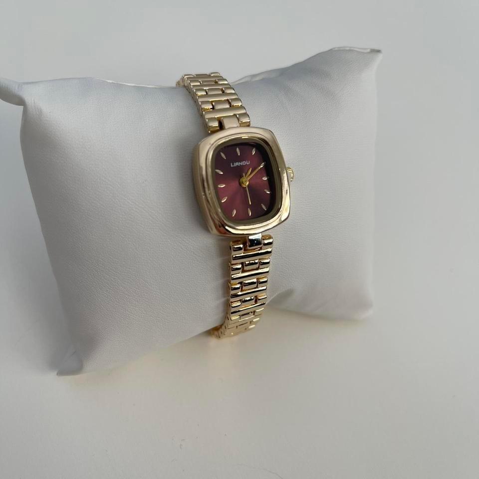 Vintage Inspired Gold Tone C0dc 3