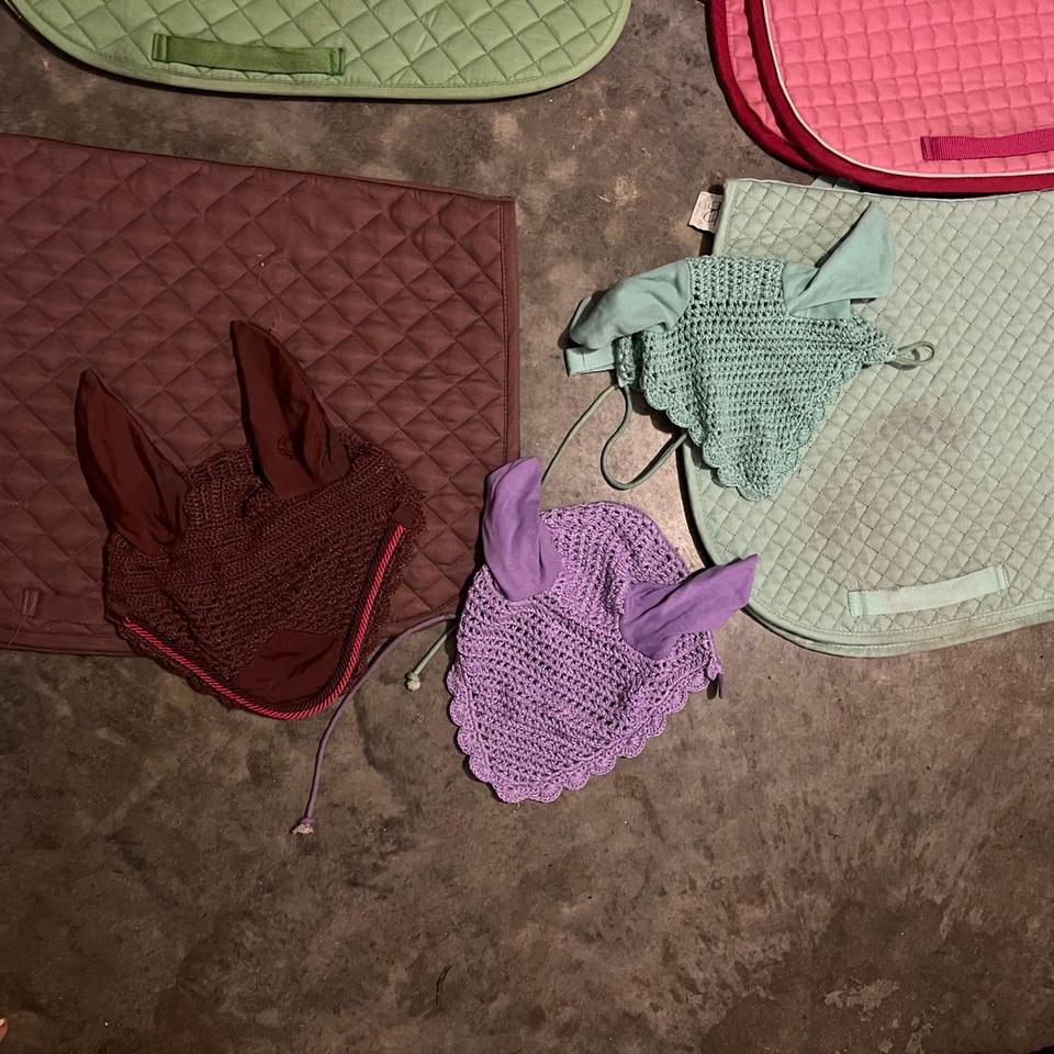 Horse Size Bonnets 15 Each 2