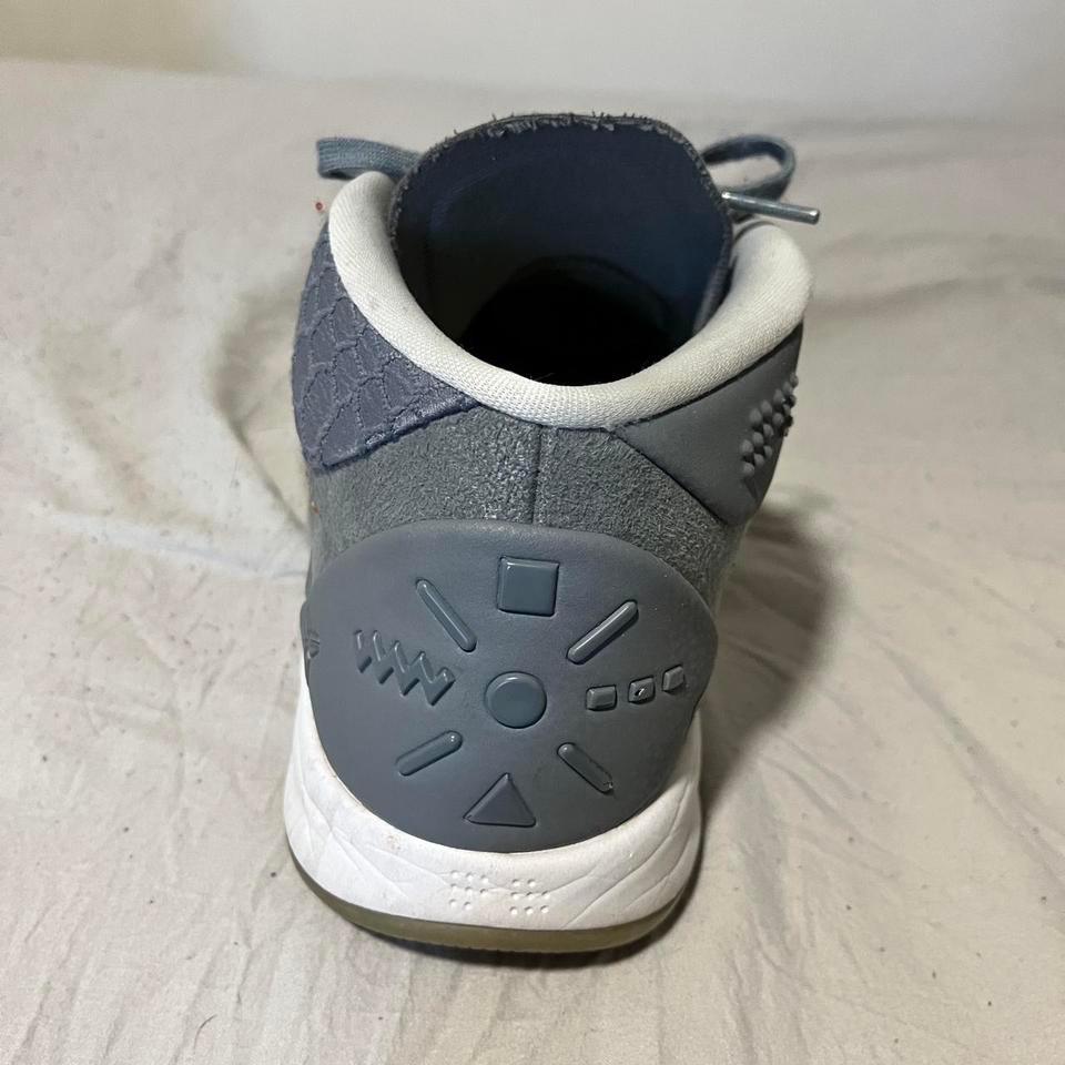Kobe Basketball Sneakers Gray And 3efe 4