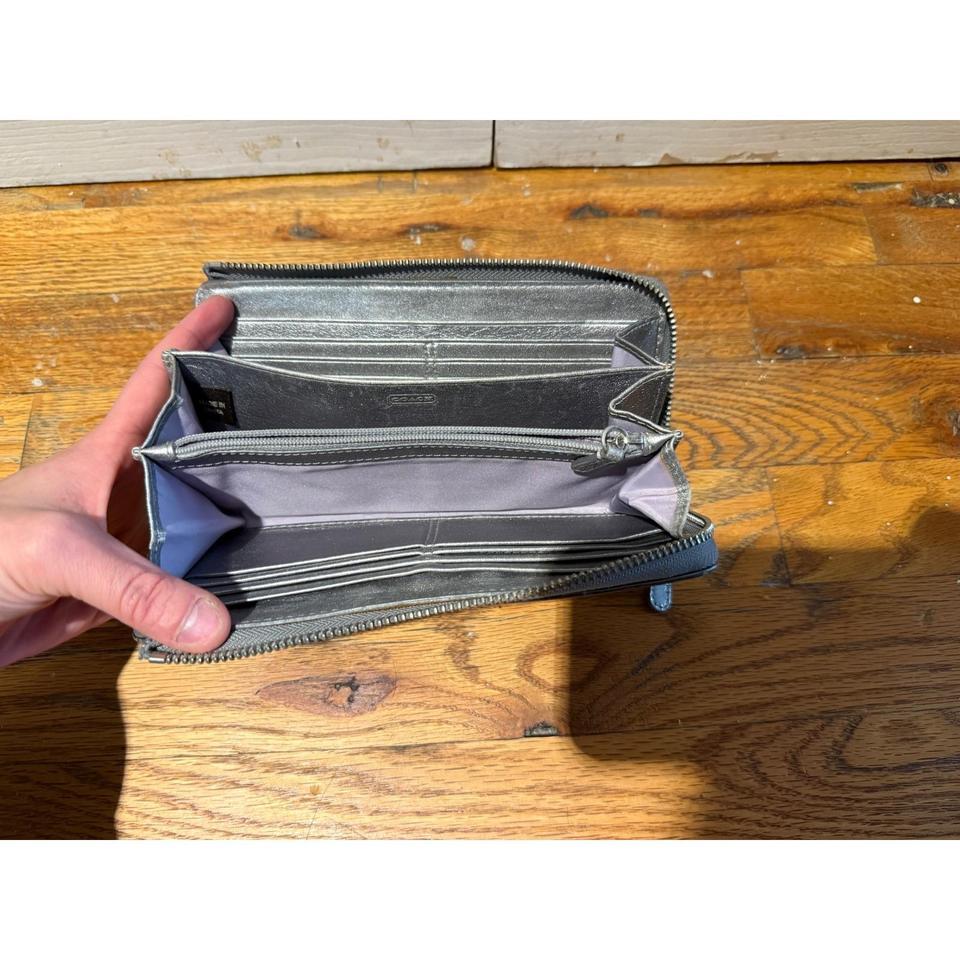 Coach Signature Zip Around Wallet 7