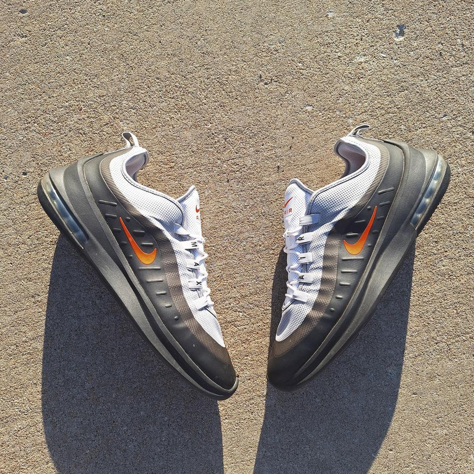 Nike Air Max Axis Wolf