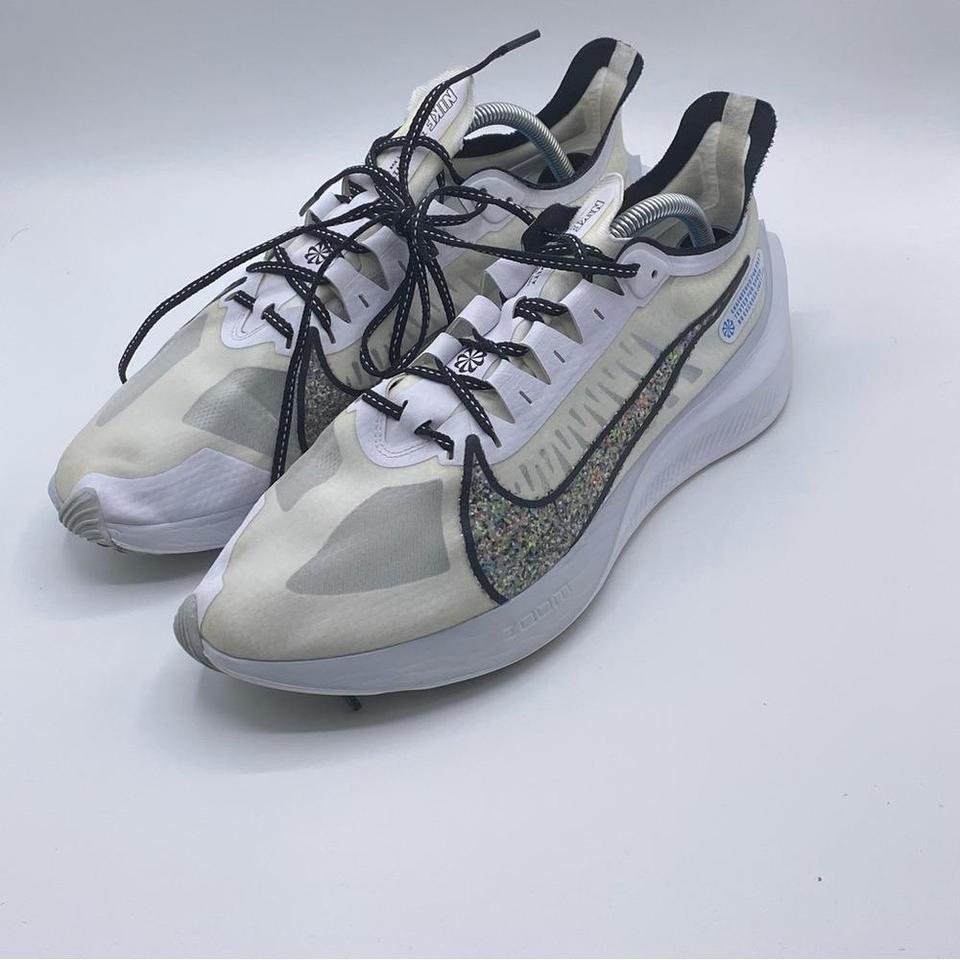 Nike Zoom Gravity White Multi E70a