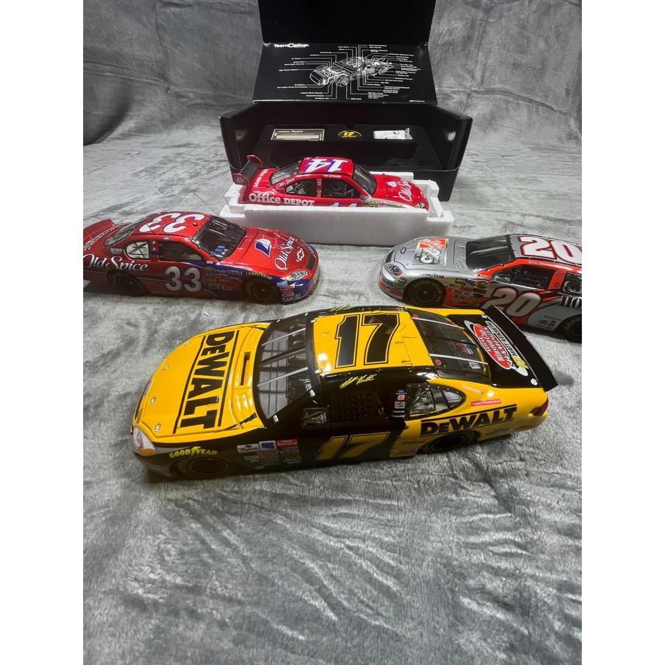 Nascar 124 Diecast Tony Stewart 2