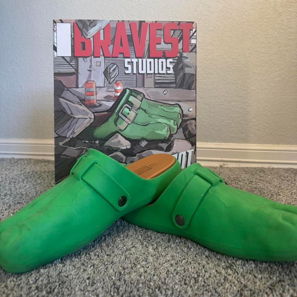 Bravest Studios Green Foot Clogs A303