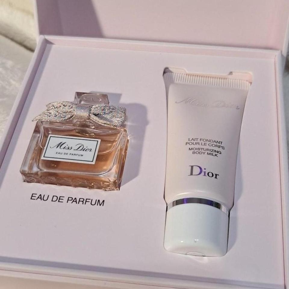 Miss Dior Moisturizing Body Milk 2996 8