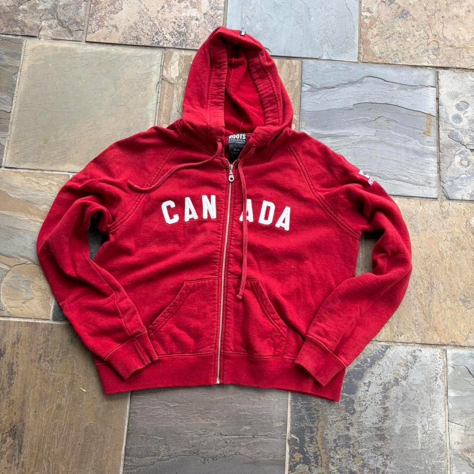 Canada Roots Red Zip Up B338