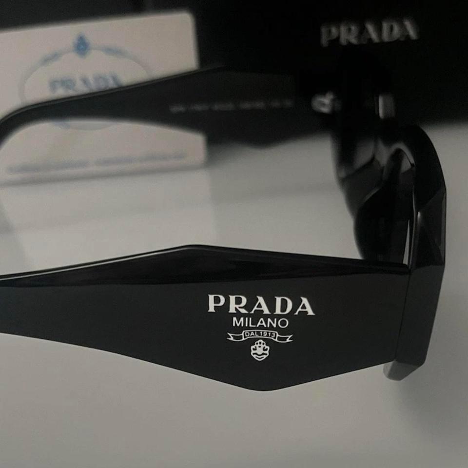 Prada Black Sunglasses With Grey 7801