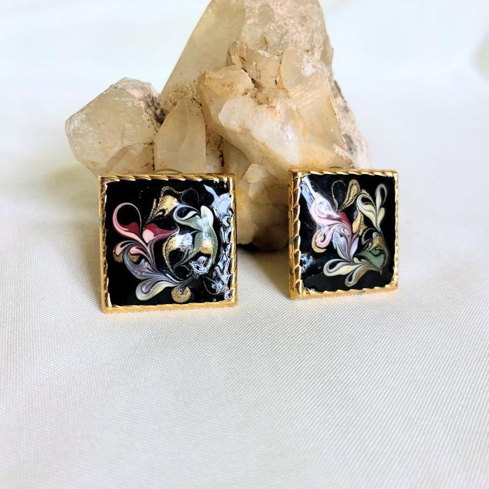 Black And Gold Square Earrings 337c