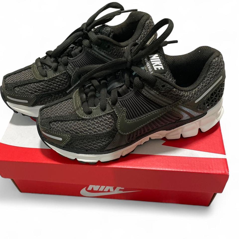 Nike Zoom Vomero 5 Womens