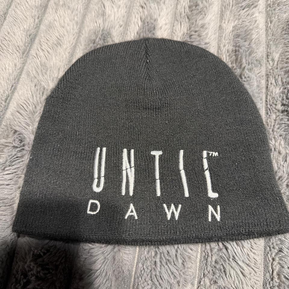 Grey And White Until Dawn F9e2