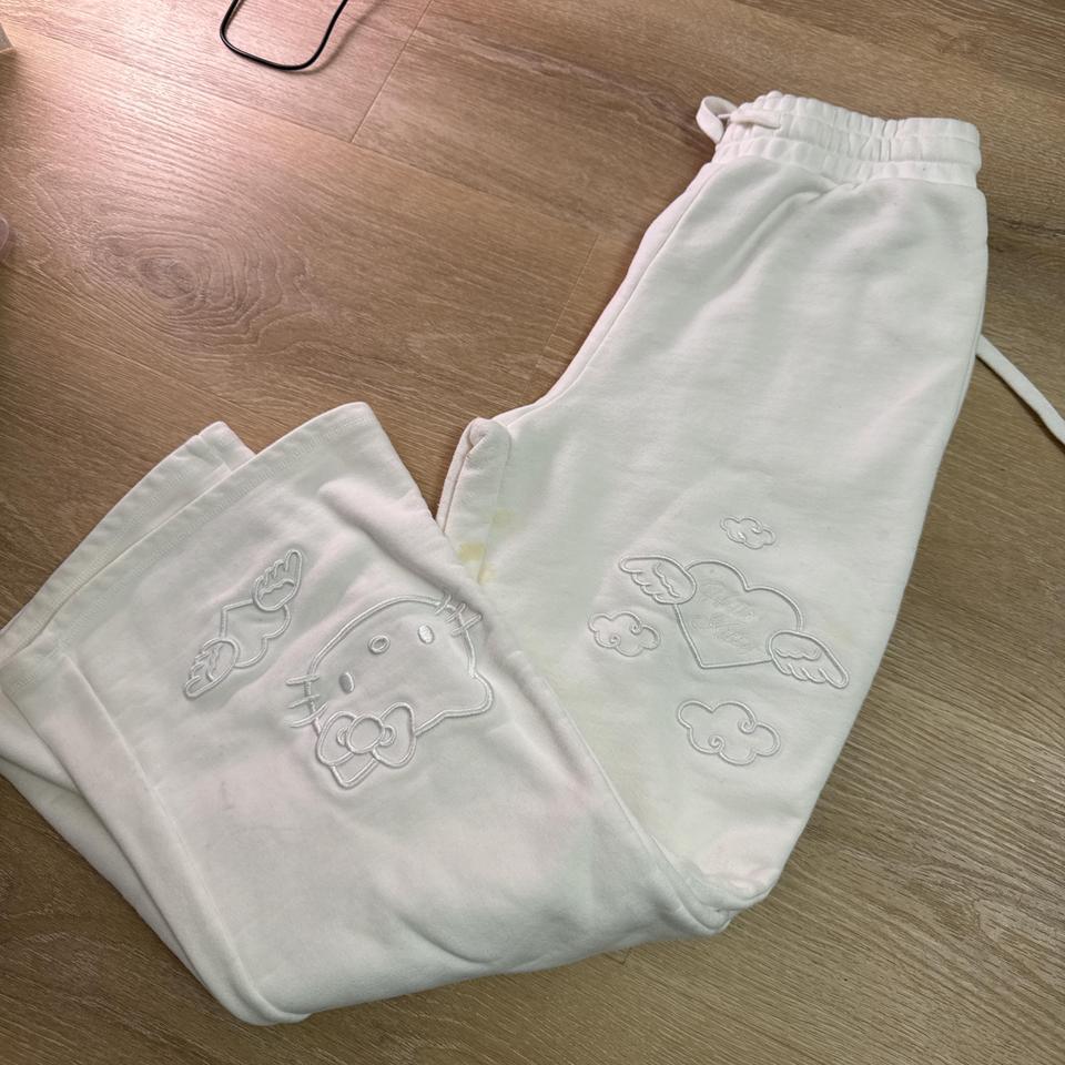 Forever21 White Hello Kitty And Aa36 3
