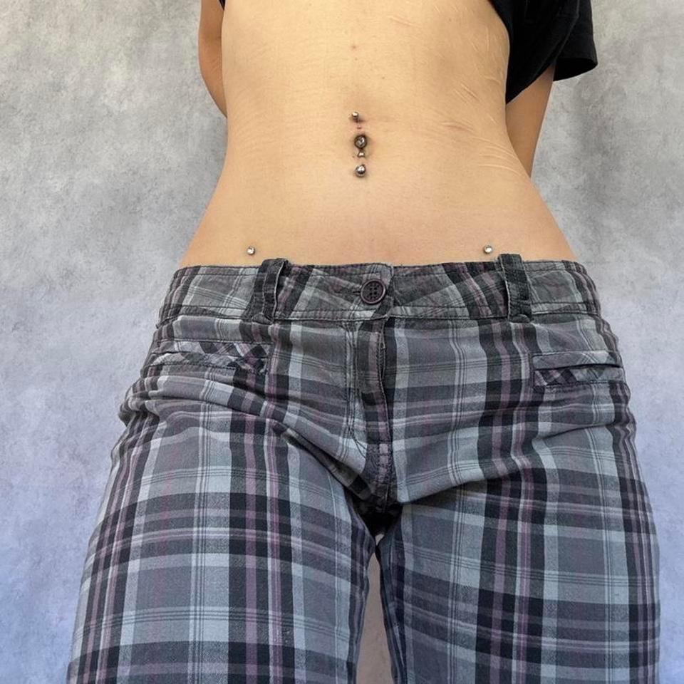 Plaid Scene Low Rise Capris C681 3