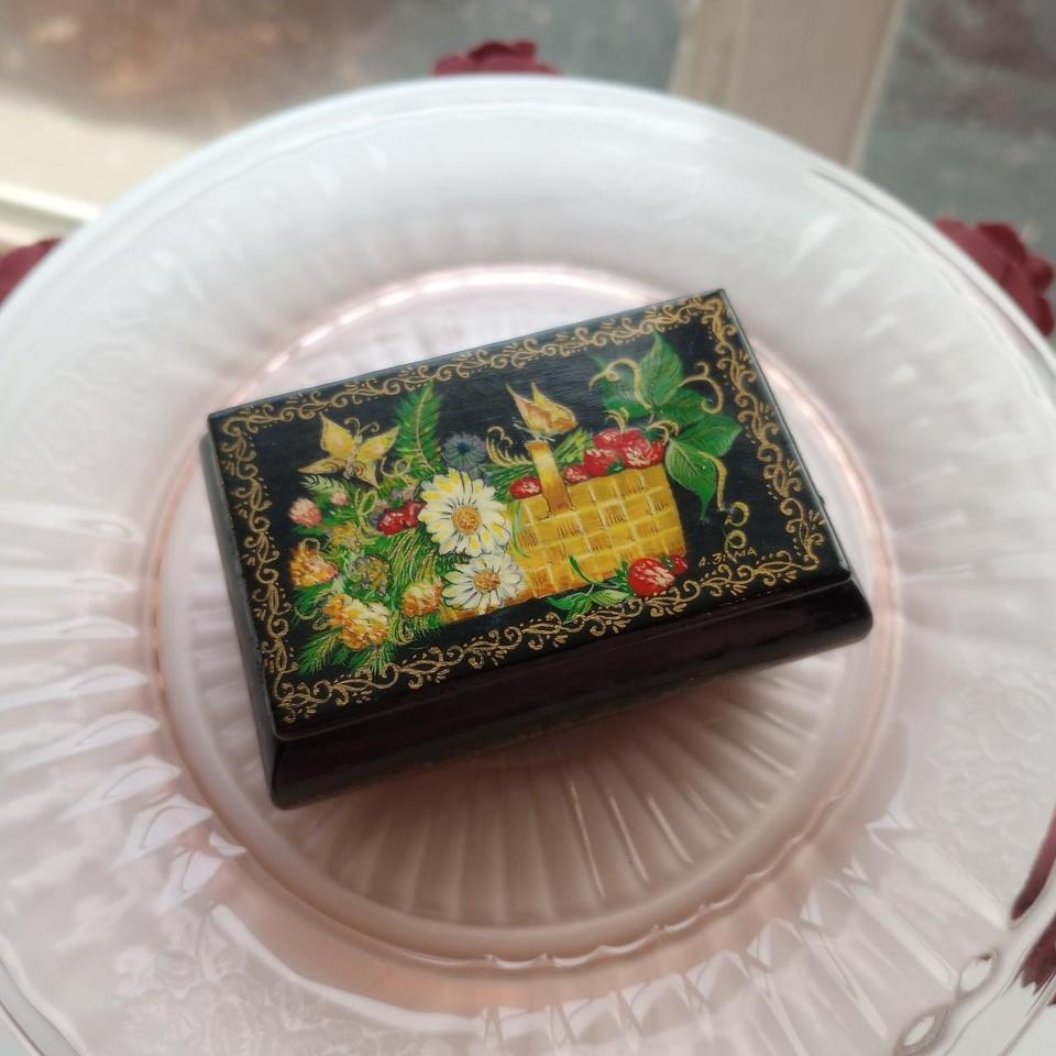 Mini Wooden Lacquer Trinket Box