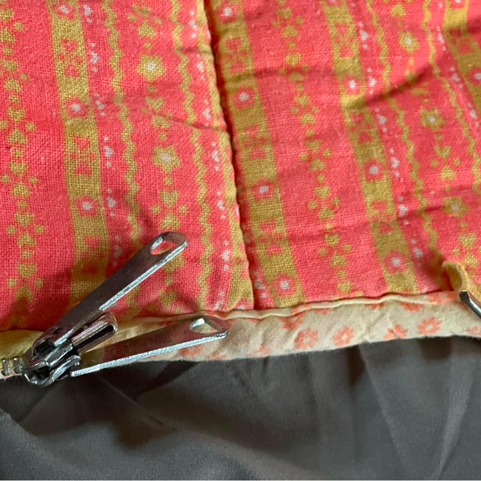 Vintage Her Majesty Quilt 6