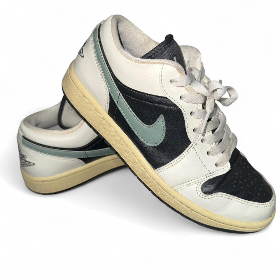 Jordan 1 Low Jade Smoke 75c7
