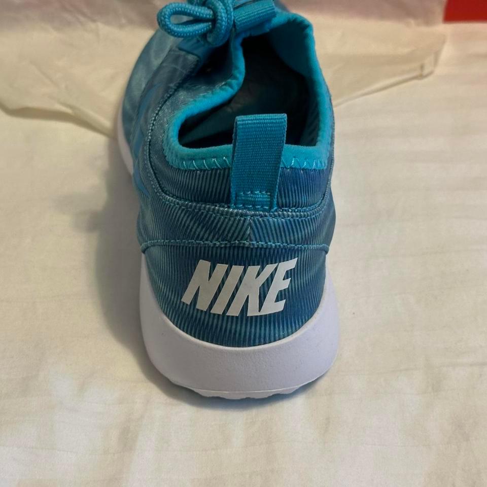 Womens Nike Juvenate Print Running 3