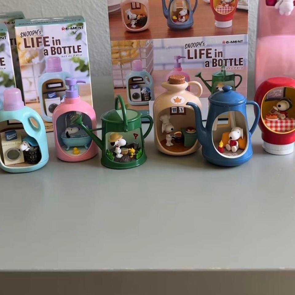 Snoopy Life In A Bottle B988