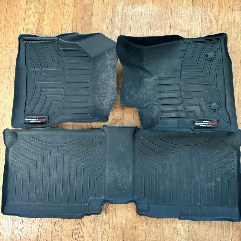 Weathertech Vehicle Floor Mat Set