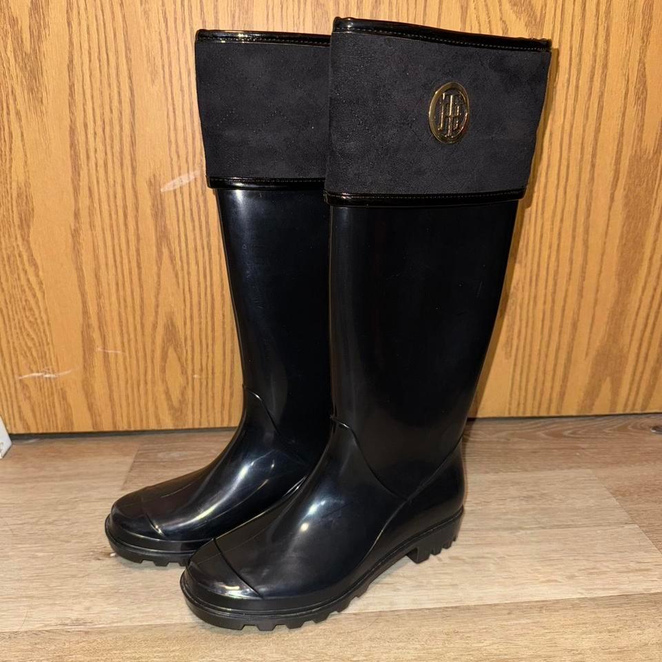 Stylish Black Tommy Hilfiger Shiner