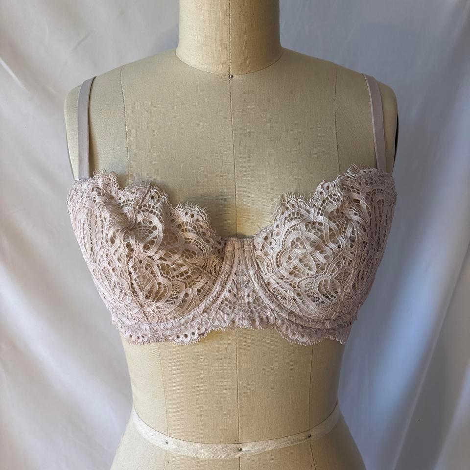 Victorias Secret Baby Pink Lace Db36