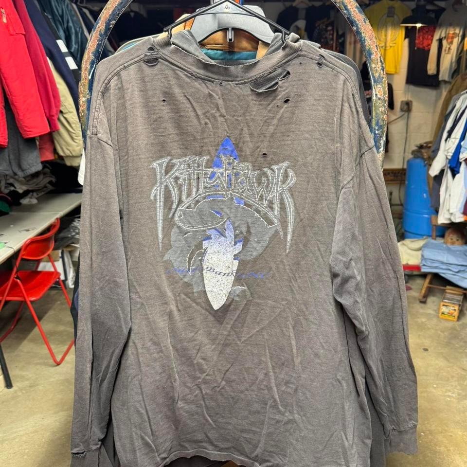 Distressed Grey Long Sleeve Shirt 146e