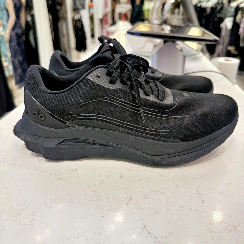 Alo Yoga Runner Shoes Size 3