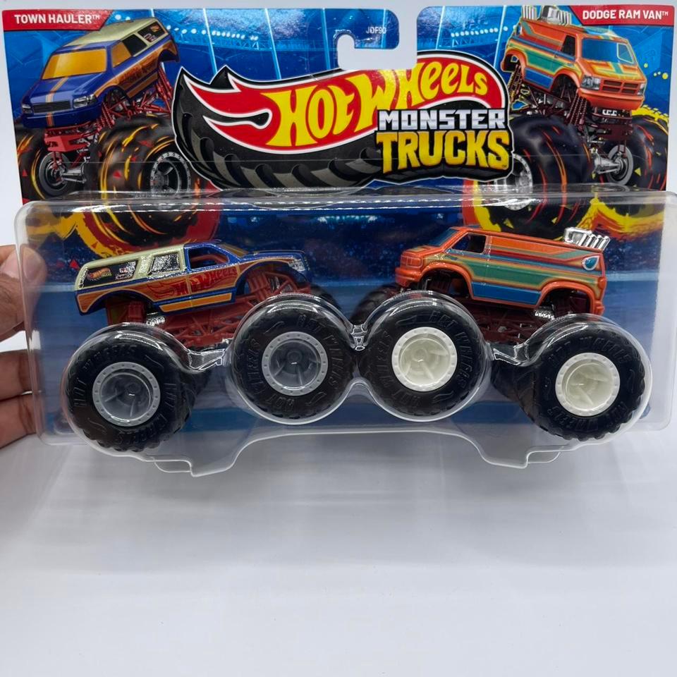 Hot Wheels Monster Trucks 164