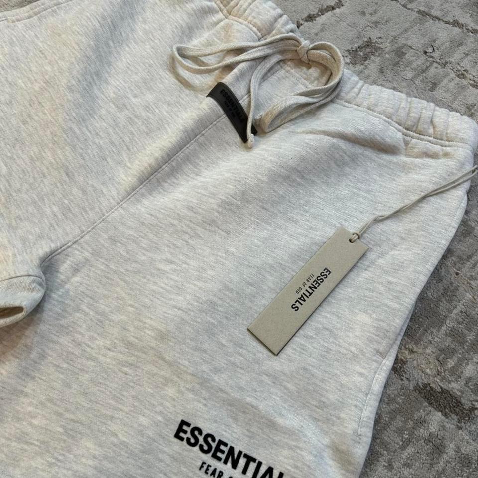 Essentials Fear Of God Shorts 3826 2