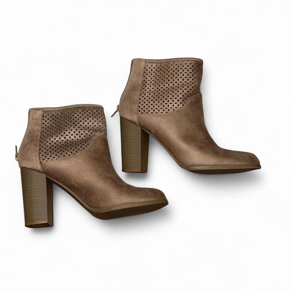 Tan Suede Ankle Boots With B45d 2