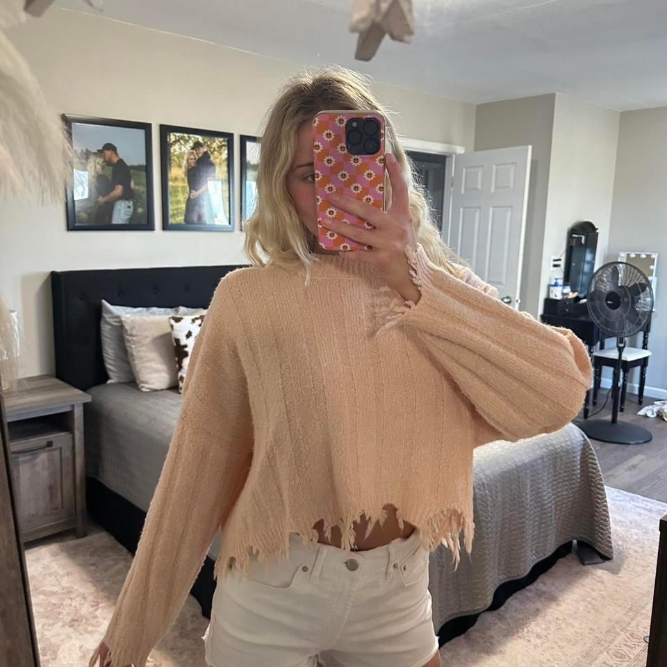 Baby Pink Distressed Sweater F056 2