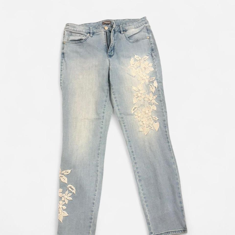 Martha Stewart Lightwash Jeans With