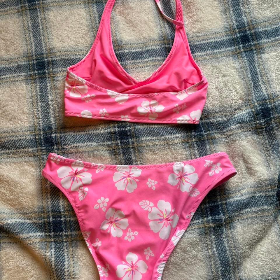 Pink Hibiscus Print Bikini Top Dec8 2
