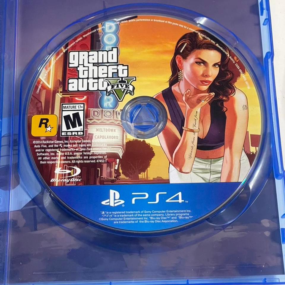 Grand Theft Auto V Premium F0e4 2