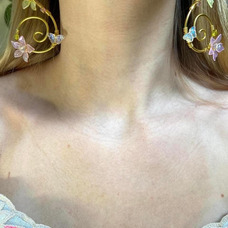 Gold Wire Wrapped Dangle Swirl 5aca 4