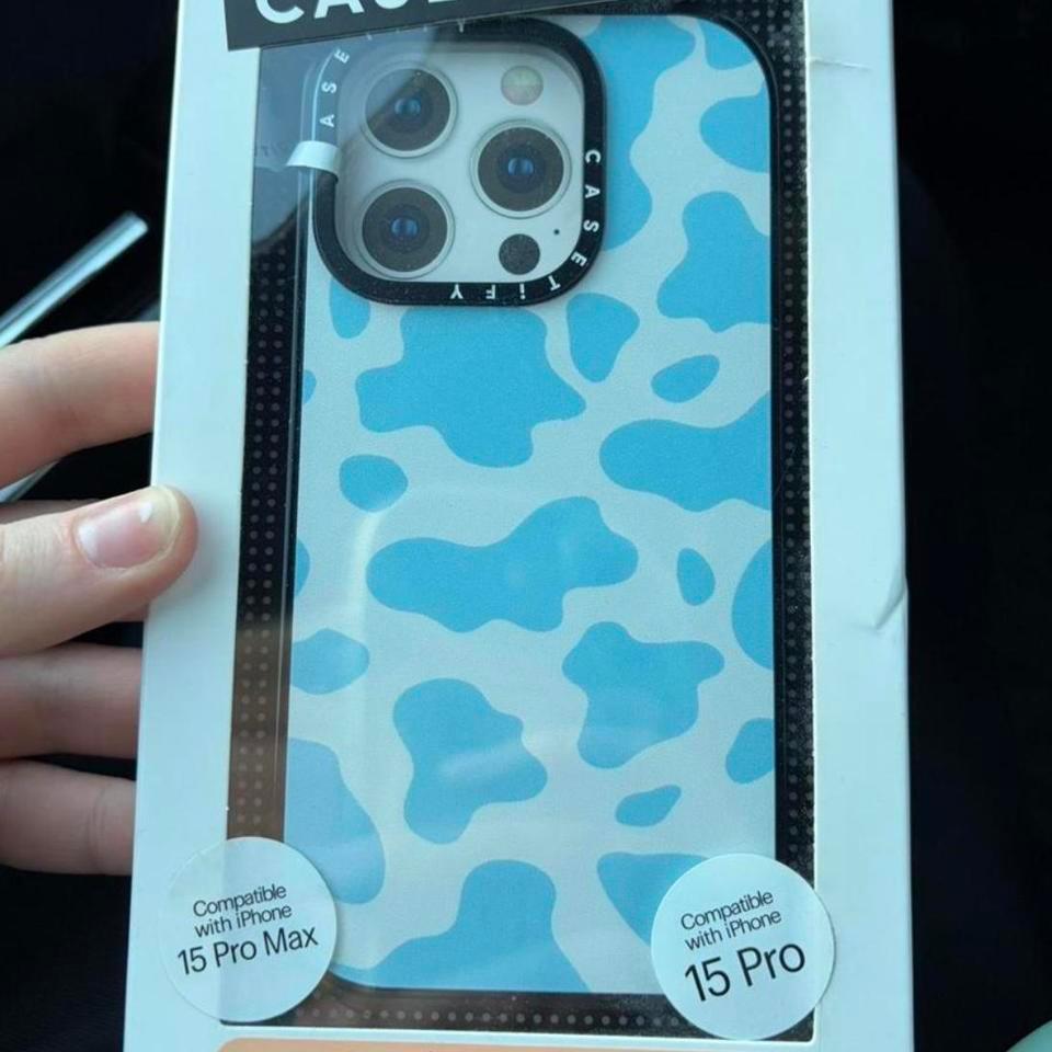 Castetify Blue Cow Print Iphone B933
