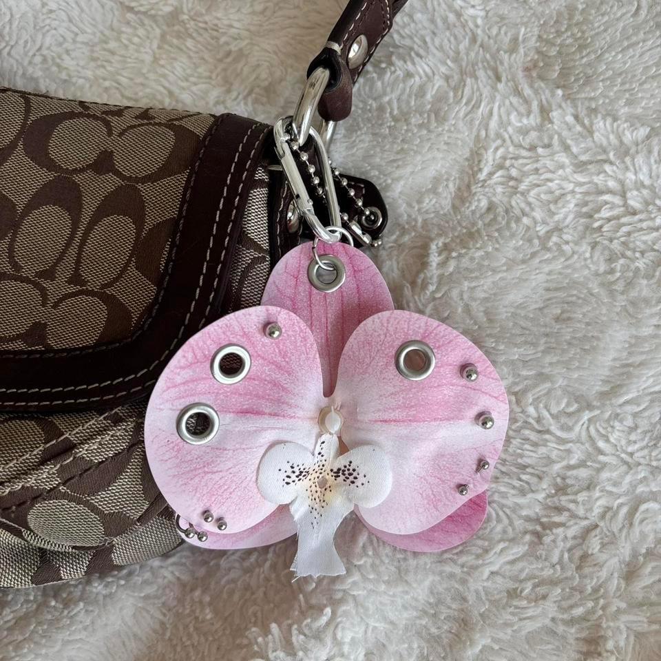Studded Orchid Flower Keychain So 59a0