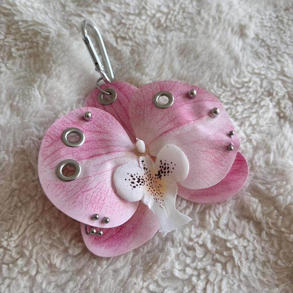 Studded Orchid Flower Keychain So 59a0 3