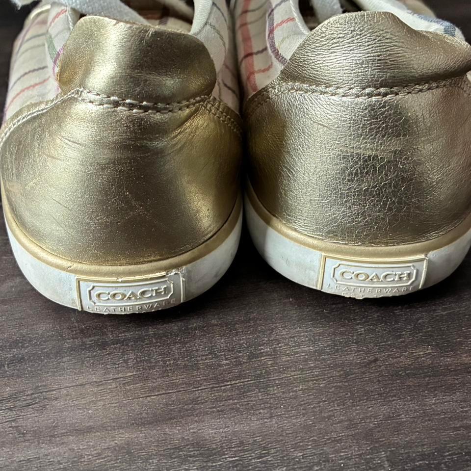 Stylish Coach Sneakers With A 3
