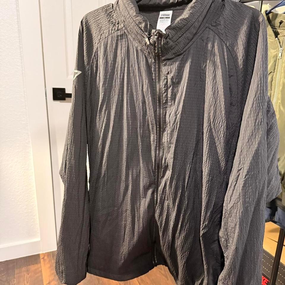 Vintageused Gymshark Black Windbreaker Jacket 35b8