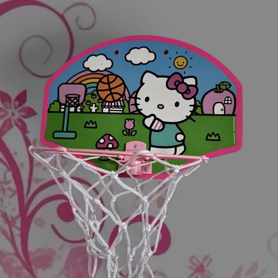 Hello Kitty Mini Basketball Hoop 2