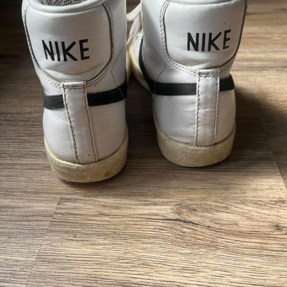 Nike Blazers Size B411 4
