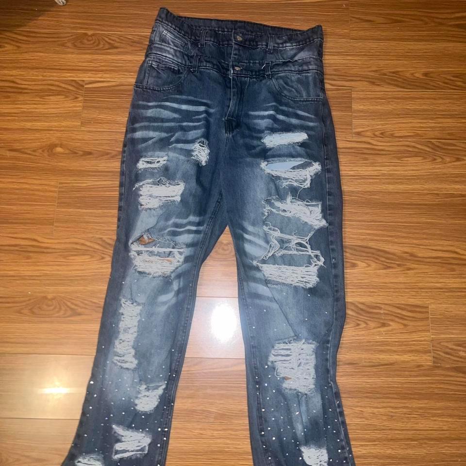 Distressed Blue Denim Jeans With B26d
