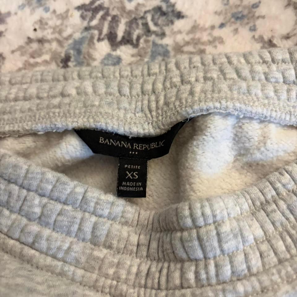 Banana Republic Grey Sweatpants Cuffed 2