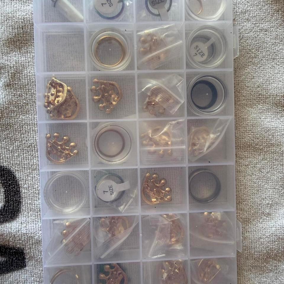 Jewelry Box With Lots Of F0fb 5