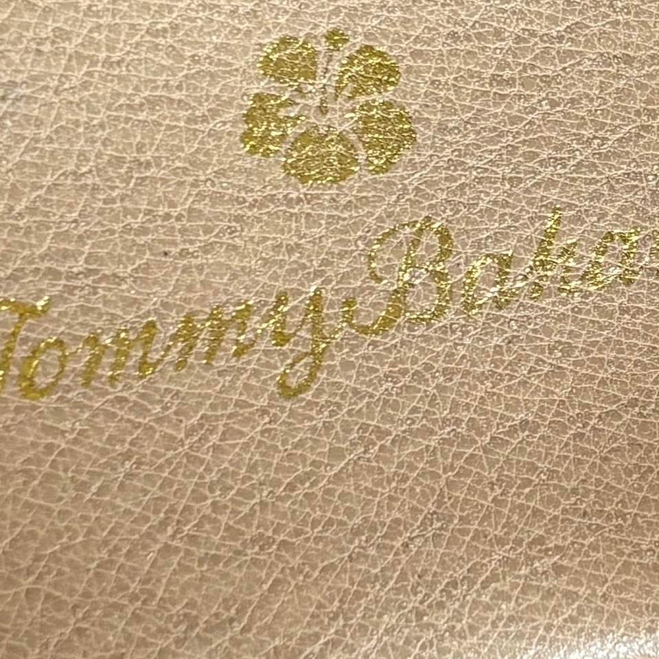 Tommy Bahama Cream And Tan Eac0 7