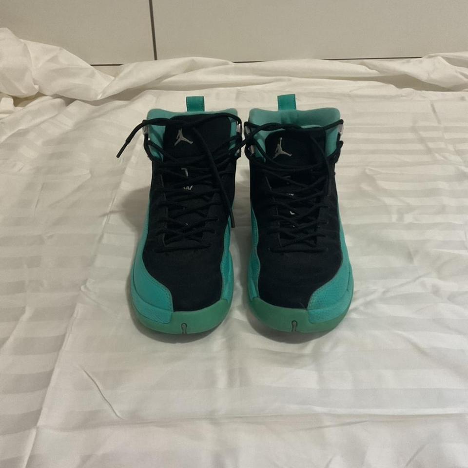 Teal Jordans Youth Size 7 0246