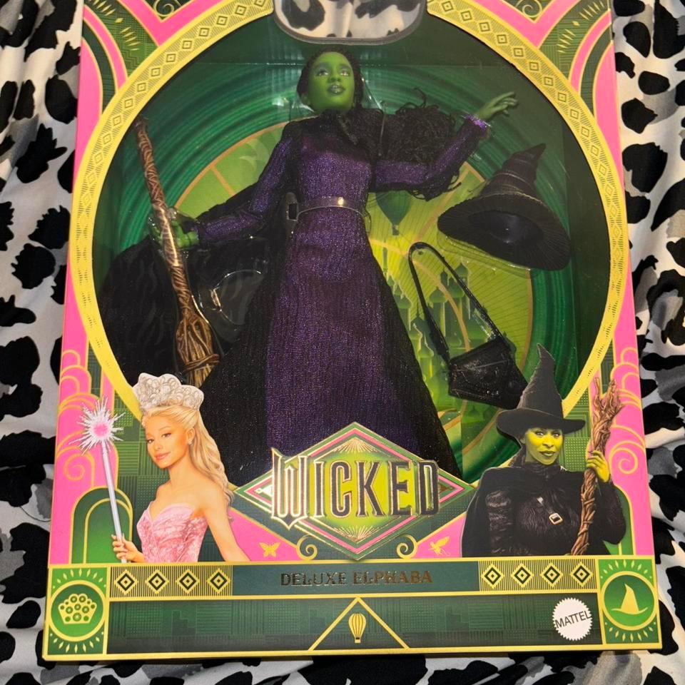 Wicked Deluxe Elphaba Doll Wicked 0aa6